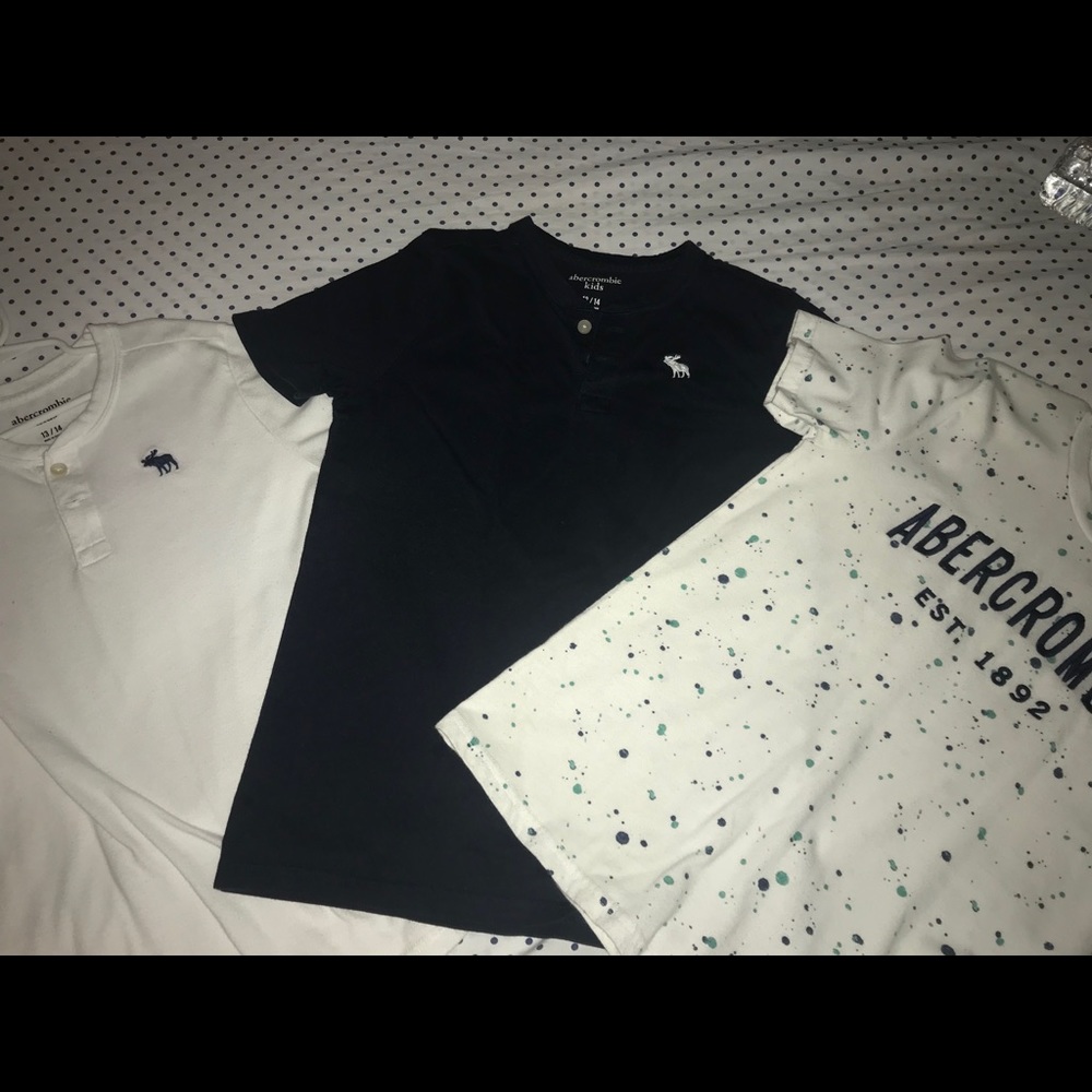 *3 ABERCROMBIE T-SHIRTS* - SIZE LARGE IN KIDS